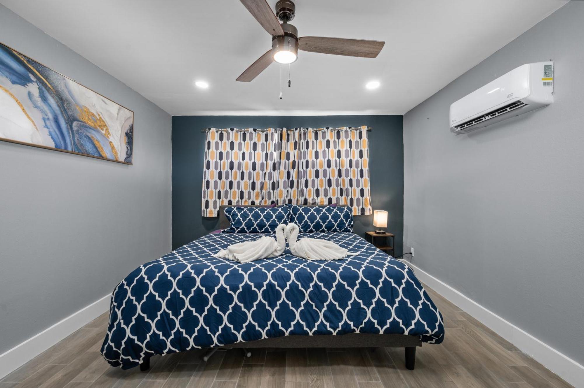 Comfortable 2Br Uptown Escape With Free Park 휴스턴 외부 사진