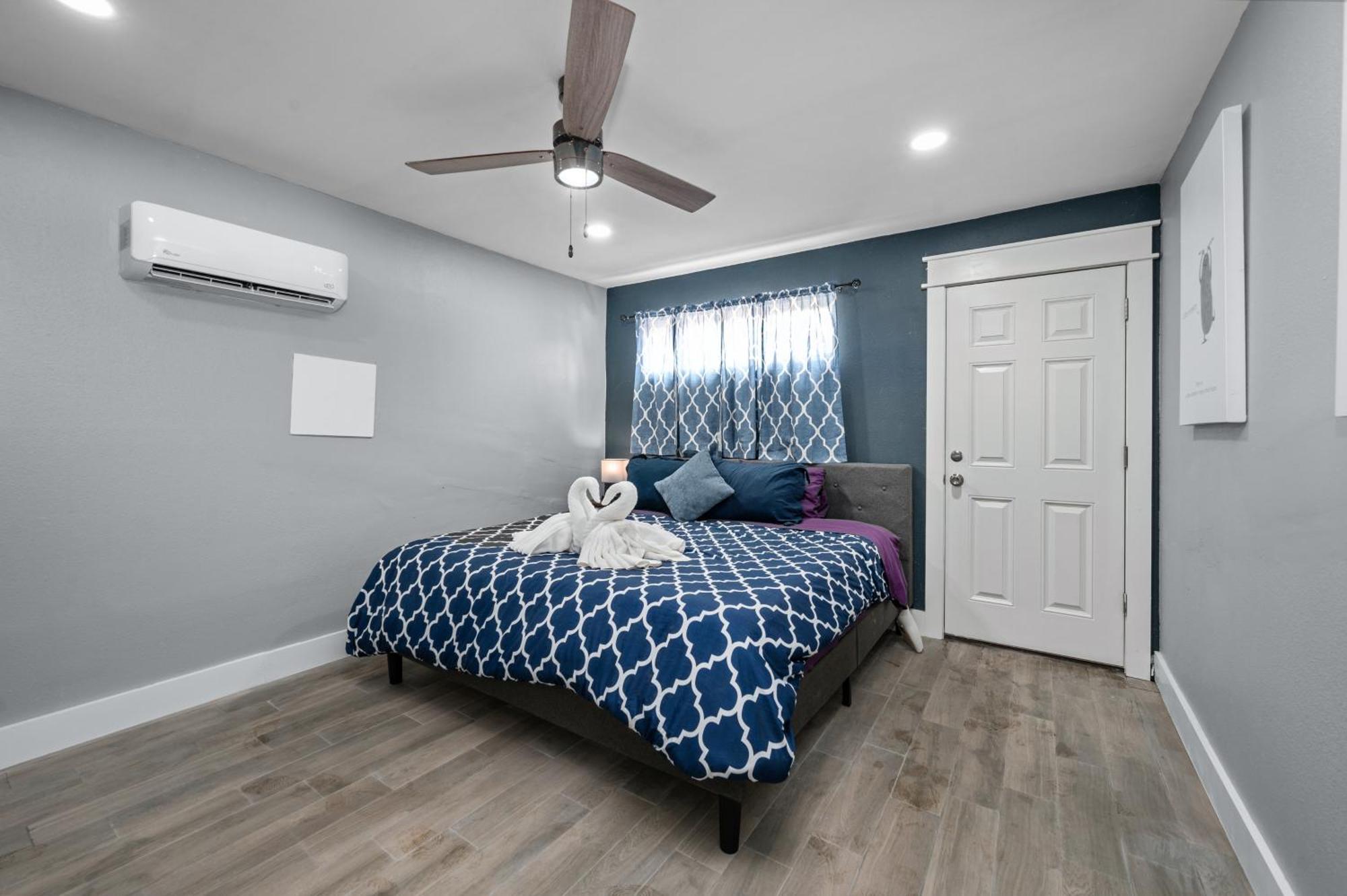 Comfortable 2Br Uptown Escape With Free Park 휴스턴 외부 사진