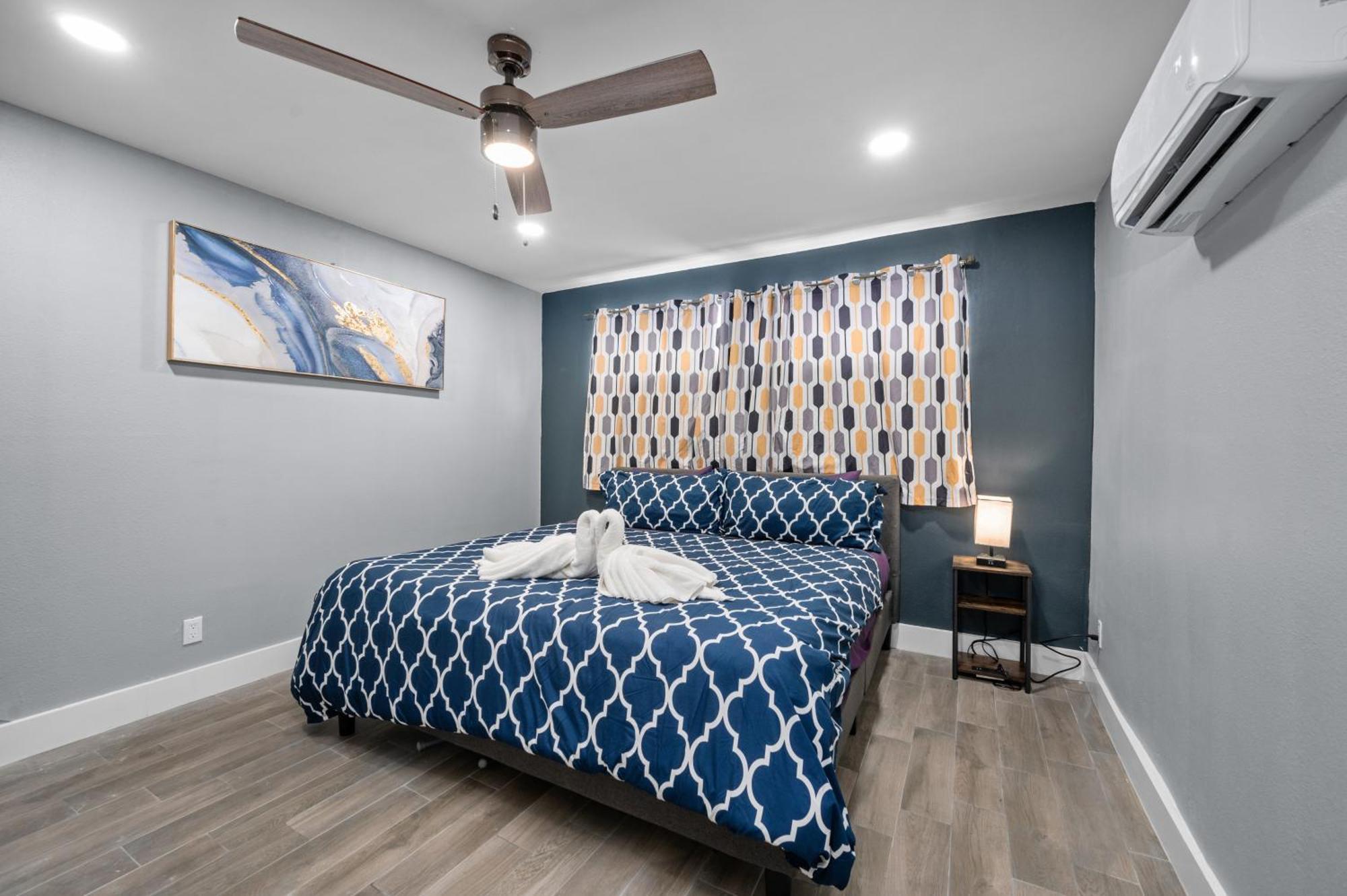Comfortable 2Br Uptown Escape With Free Park 휴스턴 외부 사진